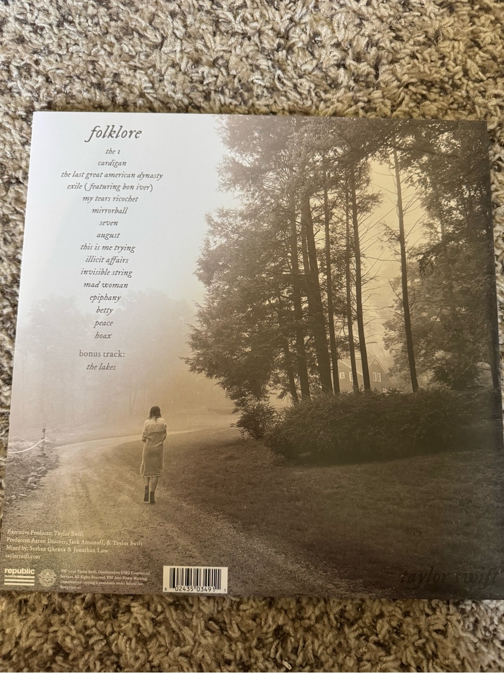 Taylor Swift Folklore Record Exclusive Cover - Picture 2 of 2